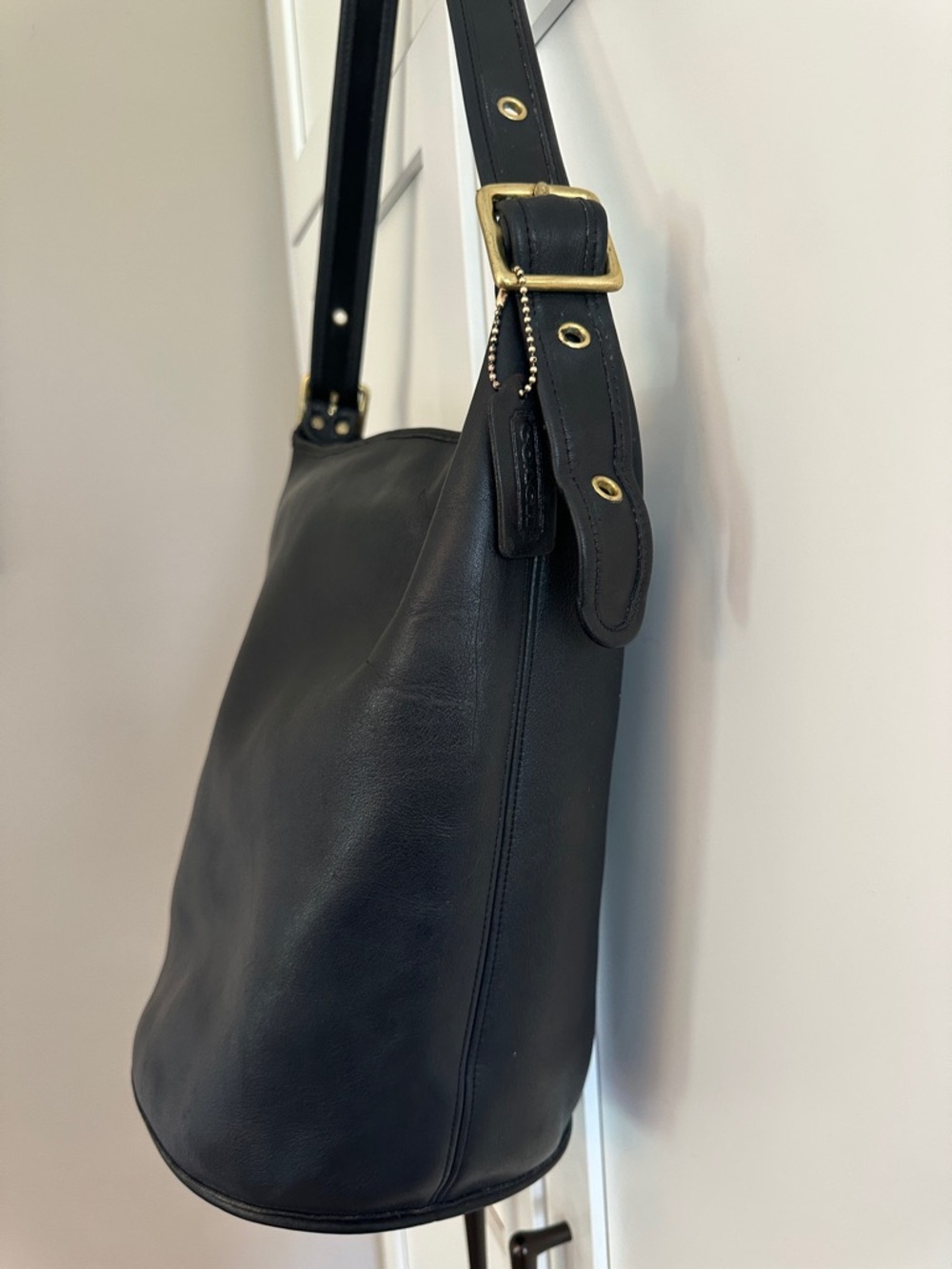 VINTAGE COACH #9085 BUCKET BAG -MADE IN THE UNITED STATES - Picture 4 of 8